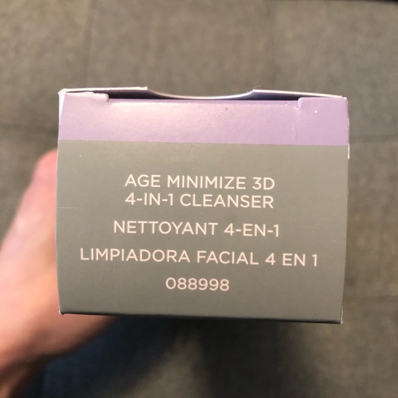 Mary Kay Timewise 4-in-1 Cleanser - Picture 2 of 4